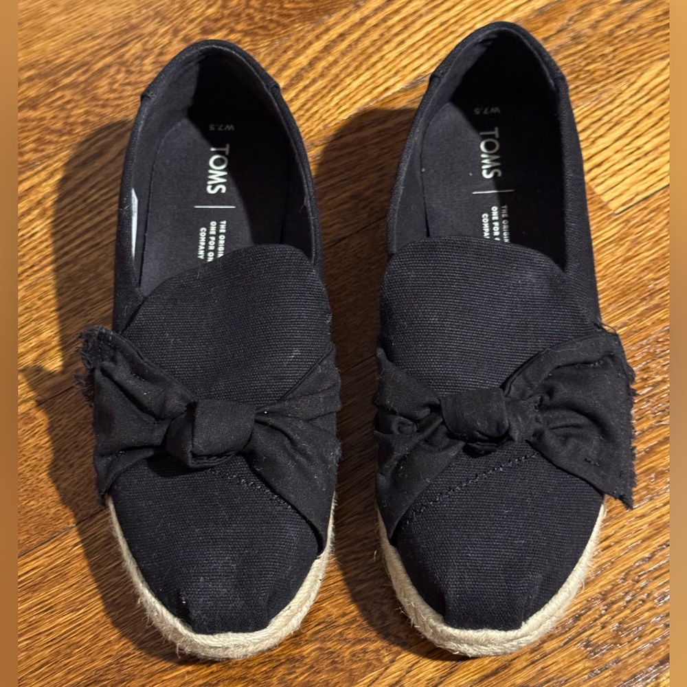 Tom’s Black Alpargata Shoes with Bow